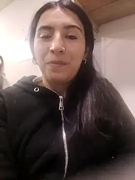 Snapshot of Emily_Gree chatting on March 17, 2026, 12:37 am Emily Gree online show from March 17, 2026, 12:37 am