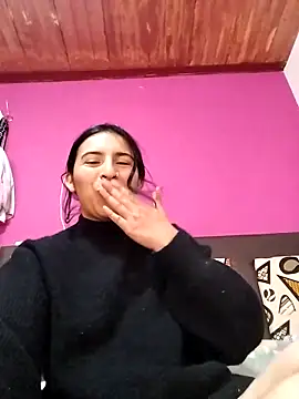 Snapshot of Emily_Gree chatting on April 2, 2026, 6:38 pm Emily Gree online show from April 2, 2026, 6:38 pm