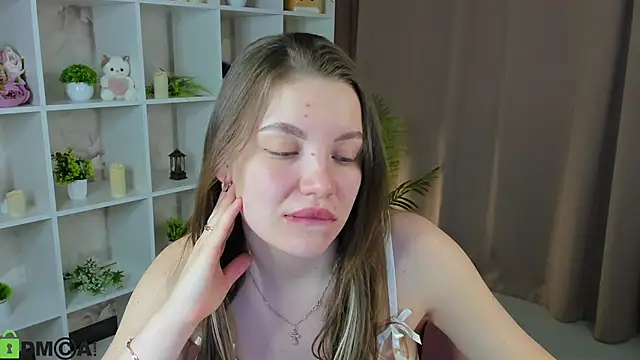 Snapshot of TessaDavidson chatting on February 3, 2026, 6:40 am TessaDavidson online show from February 3, 2026, 6:40 am