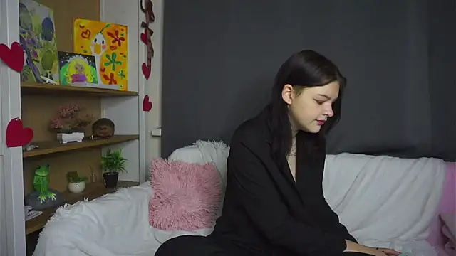 BevHanni online show from January 18, 2026, 8:12 pm