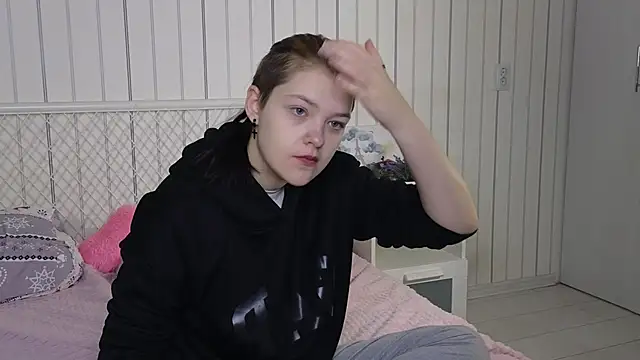 BevHanni online show from February 5, 2026, 8:02 pm