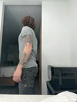 Derrick7799 online show from February 21, 2026, 7:42 am