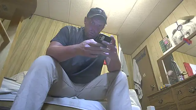 HottiesHoles online show from July 28, 2026, 8:34 pm