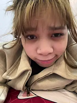 Snapshot of Fox_small chatting on January 12, 2026, 8:30 am Fox small online show from January 12, 2026, 8:30 am