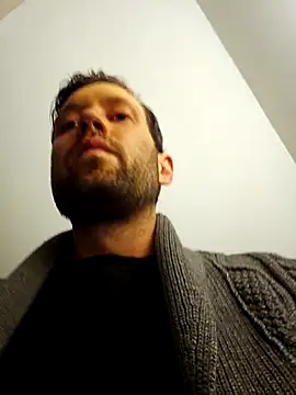 Etowner8999 online show from February 8, 2026, 4:16 am