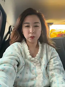 Snapshot of Jingjingxiang-520 chatting on February 11, 2026, 3:33 am Jingjingxiang-520 online show from February 11, 2026, 3:33 am