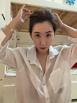 Snapshot of Jingjingxiang-520 chatting on February 15, 2026, 7:16 am Jingjingxiang-520 online show from February 15, 2026, 7:16 am