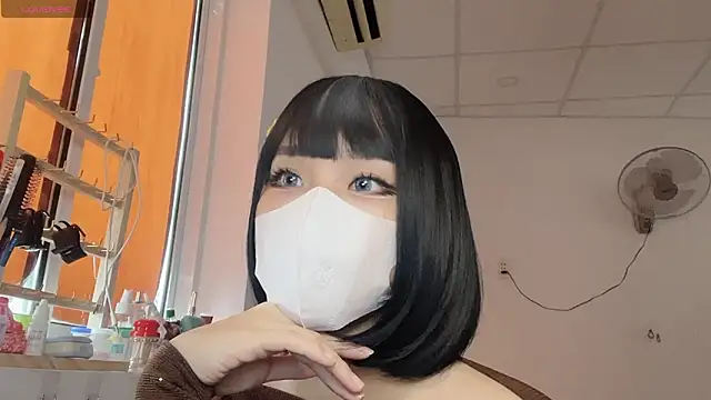 Tieu-May online show from February 11, 2026, 4:28 am