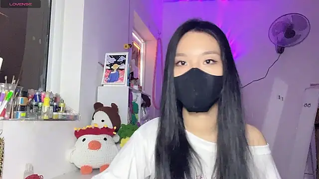 Tieu-May online show from April 24, 2026, 9:23 am