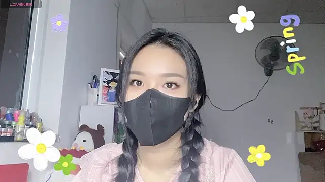 Tieu-May online show from May 5, 2026, 7:05 am