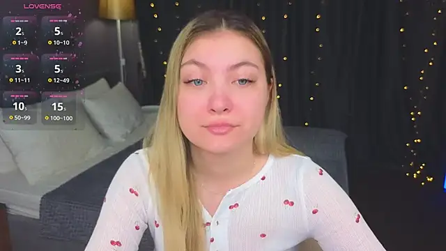 Angel  Grace online show from March 19, 2026, 12:03 am