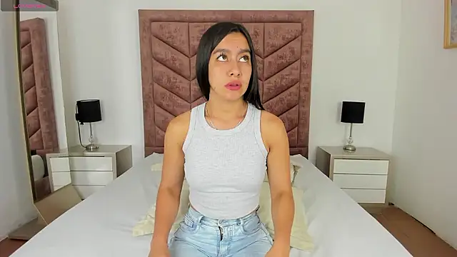 Zara Cardona online show from January 19, 2026, 11:03 am