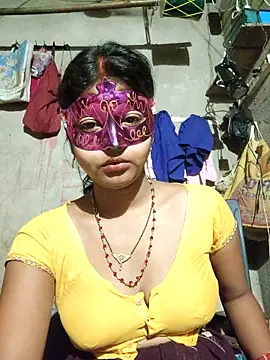 Horny-Rashi online show from May 6, 2026, 10:15 pm