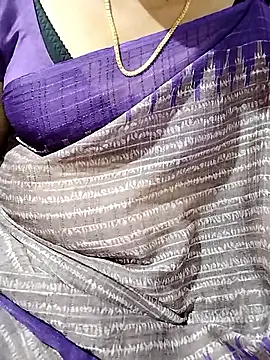 Snapshot of tamil-monisha chatting on January 18, 2026, 3:38 pm tamil-monisha online show from January 18, 2026, 3:38 pm