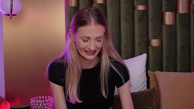 AmeliaAngel online show from November 23, 2025, 6:24 am