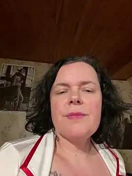 Malorie01 online show from February 6, 2026, 9:51 pm