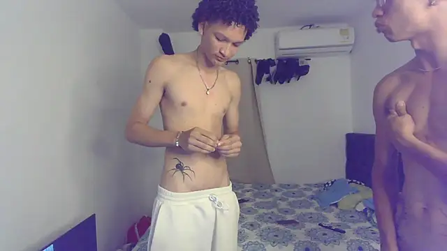 pocket loversxxx online show from March 3, 2026, 5:46 am