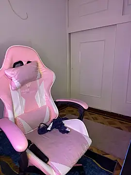 Baby Meli online show from May 7, 2026, 3:23 am