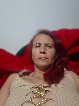 cintia love online show from June 14, 2026, 12:52 am