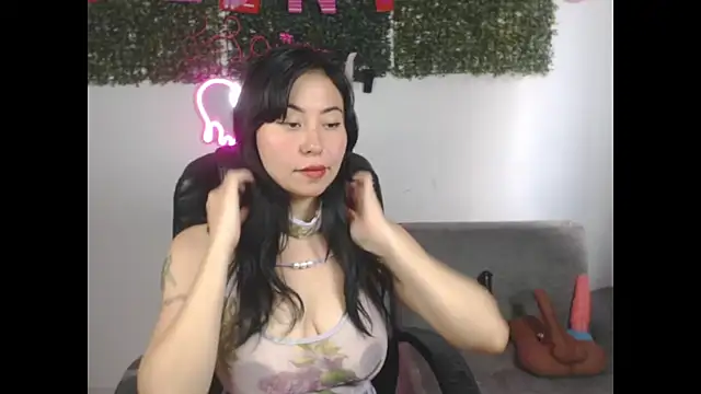 Snapshot of LolaOpalX chatting on February 16, 2026, 4:14 pm LolaOpalX online show from February 16, 2026, 4:14 pm