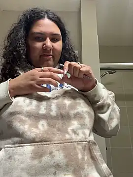 Angeliccreamyrican online show from March 4, 2026, 7:03 am