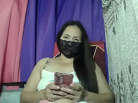 Snapshot of prettymomma24xx chatting on June 23, 2026, 12:25 pm prettymomma24xx online show from June 23, 2026, 12:25 pm