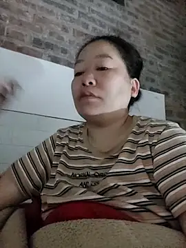 donaaa2 online show from February 19, 2026, 11:56 pm