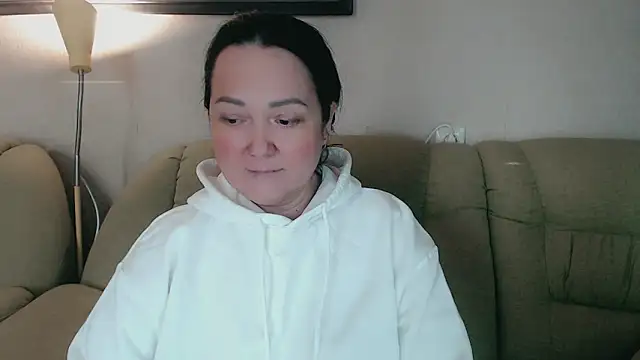 Snapshot of infinity_loveliness chatting on October 21, 2025, 5:52 am infinity loveliness online show from October 21, 2025, 5:52 am