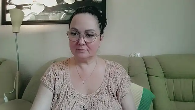 infinity loveliness online show from June 25, 2026, 6:40 am