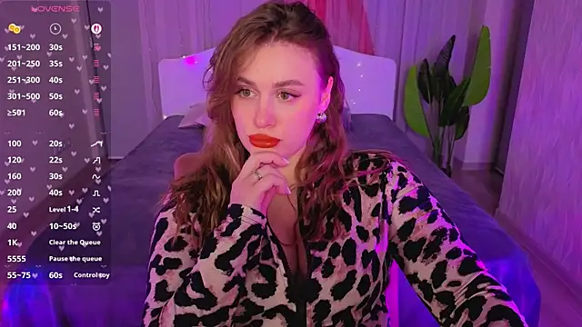 Adelynnn online show from January 10, 2026, 11:20 pm