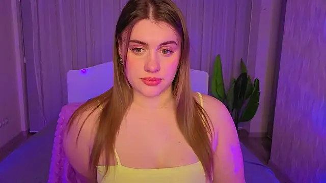 Adelynnn online show from February 7, 2026, 12:58 am