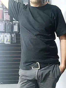 Snapshot of XHeterox chatting on March 19, 2026, 8:46 pm XHeterox online show from March 19, 2026, 8:46 pm