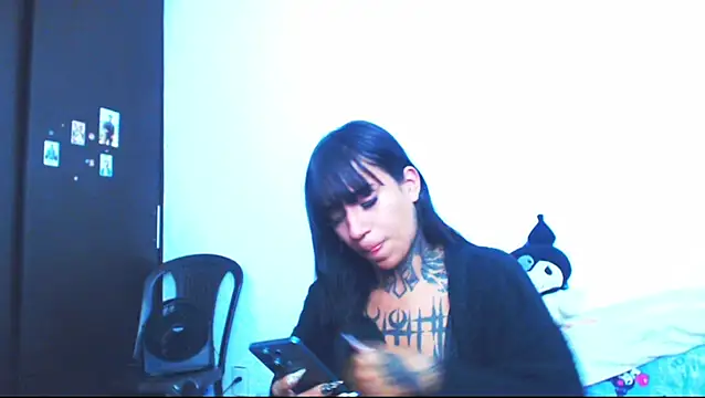 jazmin wolf online show from August 2, 2026, 10:08 pm