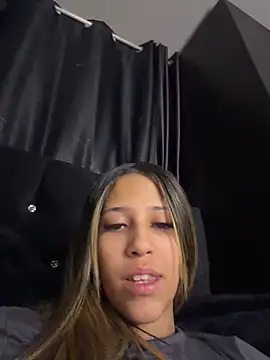 Snapshot of vicky_bass_ chatting on April 11, 2026, 2:38 am vicky bass online show from April 11, 2026, 2:38 am