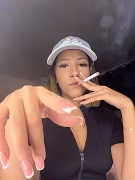 vicky bass  online show from July 6, 2026, 12:18 am