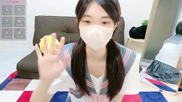 Rui-chaaan online show from May 2, 2026, 7:46 am