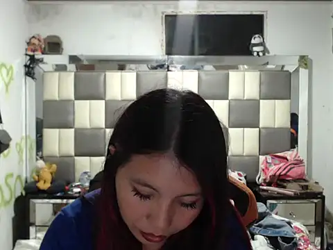 dulcecandy18 online show from February 4, 2026, 3:45 am