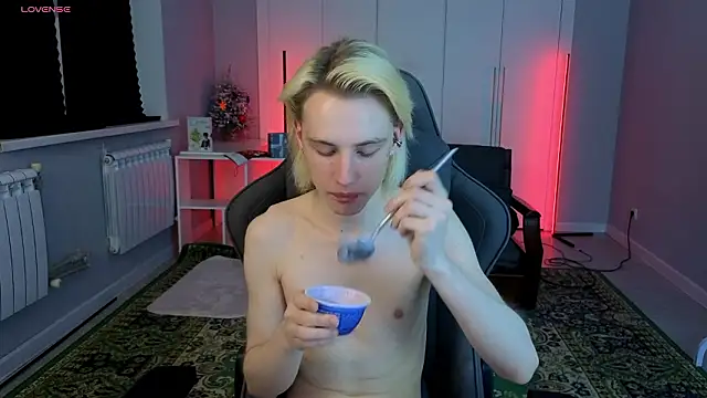 lucidangelok1 online show from March 24, 2026, 2:16 am