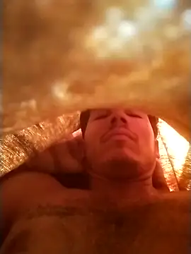 Snapshot of Mike_43 chatting on March 19, 2026, 2:10 pm Mike 43 online show from March 19, 2026, 2:10 pm