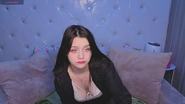 xxxnaughtyfoxyxxx online show from June 22, 2026, 4:48 pm