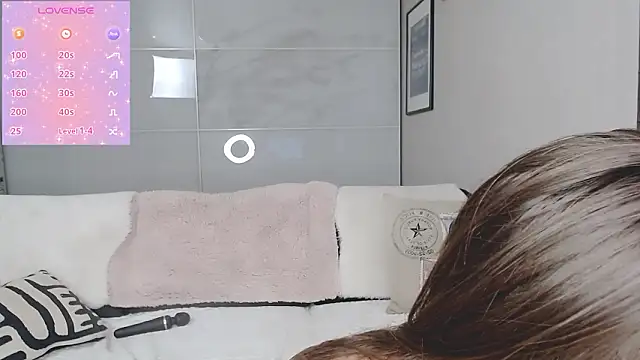 KarolinaLiss online show from March 18, 2026, 3:37 pm