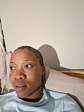 Snapshot of wey612 chatting on January 10, 2026, 5:48 pm wey612 online show from January 10, 2026, 5:48 pm