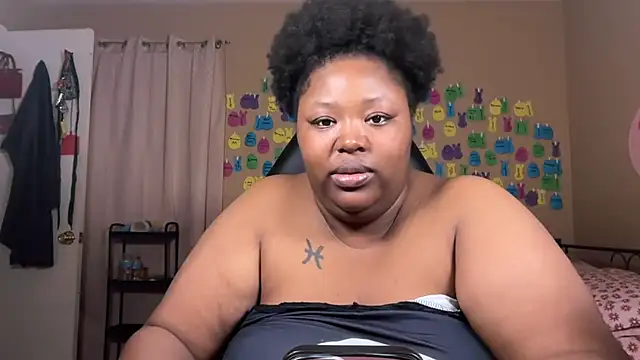 Snapshot of Chocolatebunnyxx96 chatting on July 14, 2026, 2:05 am Chocolatebunnyxx96 online show from July 14, 2026, 2:05 am