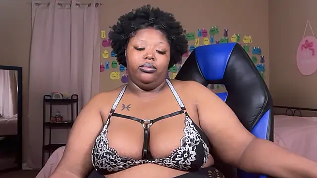 Snapshot of Chocolatebunnyxx96 chatting on July 16, 2026, 3:45 am Chocolatebunnyxx96 online show from July 16, 2026, 3:45 am