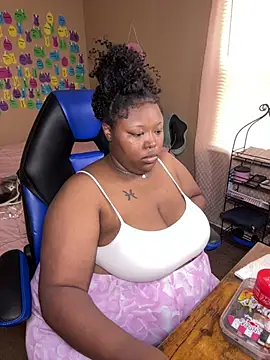 Snapshot of Chocolatebunnyxx96 chatting on July 27, 2026, 9:33 pm Chocolatebunnyxx96 online show from July 27, 2026, 9:33 pm