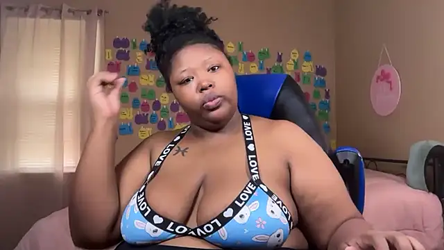 Snapshot of Chocolatebunnyxx96 chatting on August 1, 2026, 5:12 pm Chocolatebunnyxx96 online show from August 1, 2026, 5:12 pm