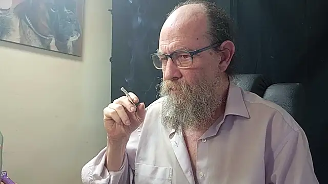 Snapshot of Uncle_Hottie chatting on March 27, 2026, 5:34 pm Uncle Hottie online show from March 27, 2026, 5:34 pm