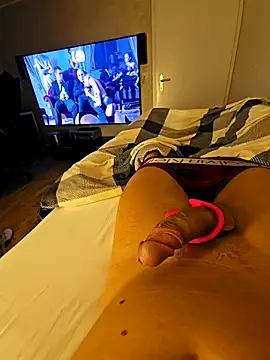 sensualman90 online show from June 1, 2026, 12:12 am