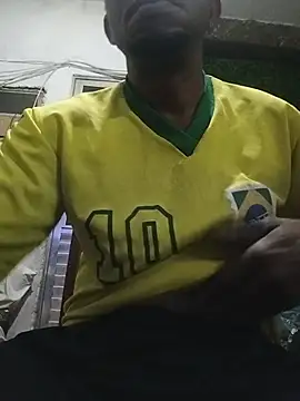 Negaomalinha1 online show from June 17, 2026, 2:36 am