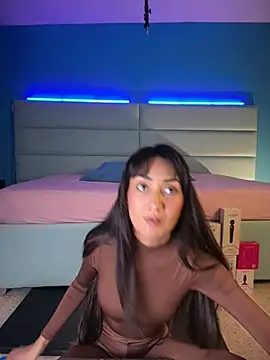 Denightjones online show from June 7, 2026, 8:56 pm